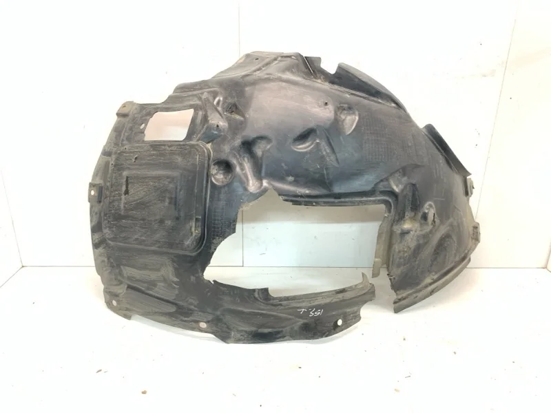 Локер (подкрылок) BMW 3 series 2011-2020 51717260725 F30/F31, передний левый