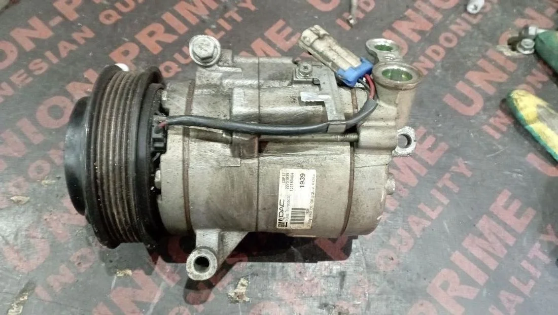Компрессор кондиционера 557805030 Chevrolet Cruze J300 1.8 Бензин