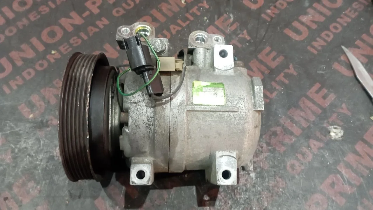 Компрессор кондиционера 6641300115 SsangYong Actyon 1 2.0 Дизель