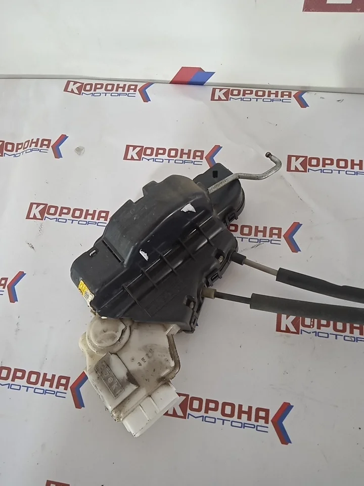 Замок передней правой двери Б/У Б/У оригинал