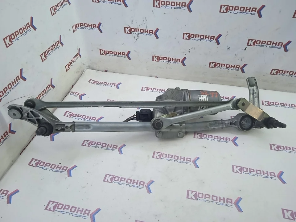 Трапеция стеклоочистителя BMW 3 E90 E91 E92 E93 Б/У Б/У В сборе