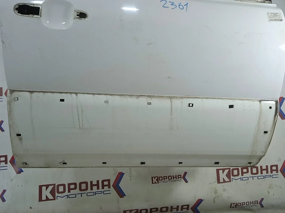Дверь передняя правая под расширитель Б/У Мелкие потёртости царапины