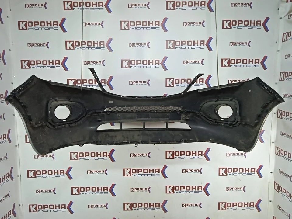 Накладка бампера переднего Б/У под ремонт