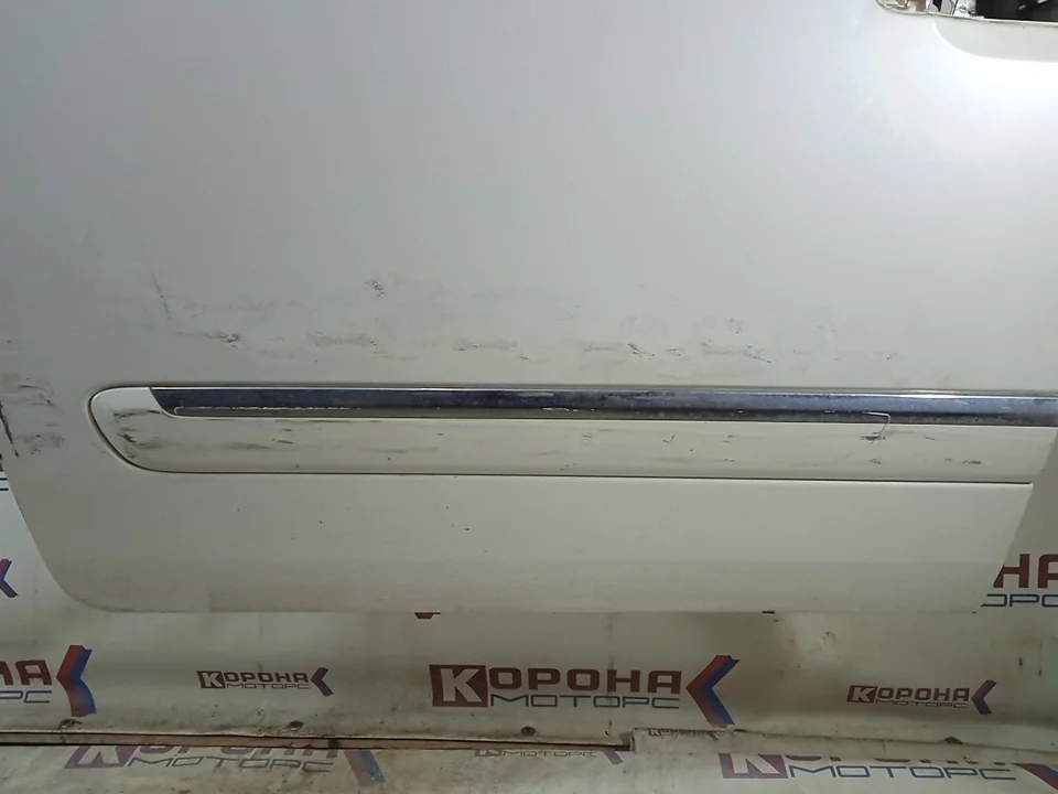 Дверь KIA Carnival 2006-2014 760034D010, передняя левая Б/У сильные вмятини под ремонт