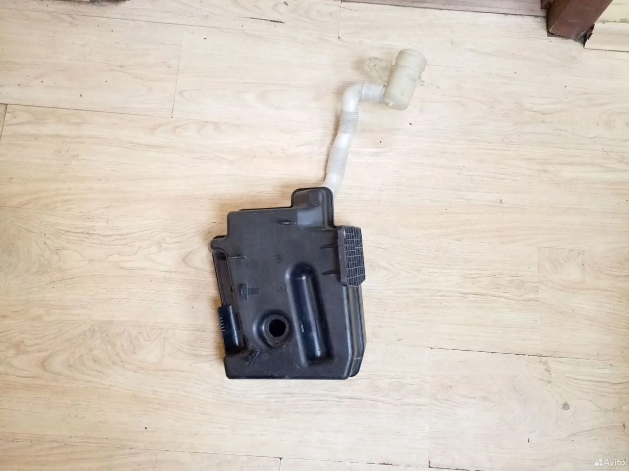 Бачок омыватели vag 1k0955453q