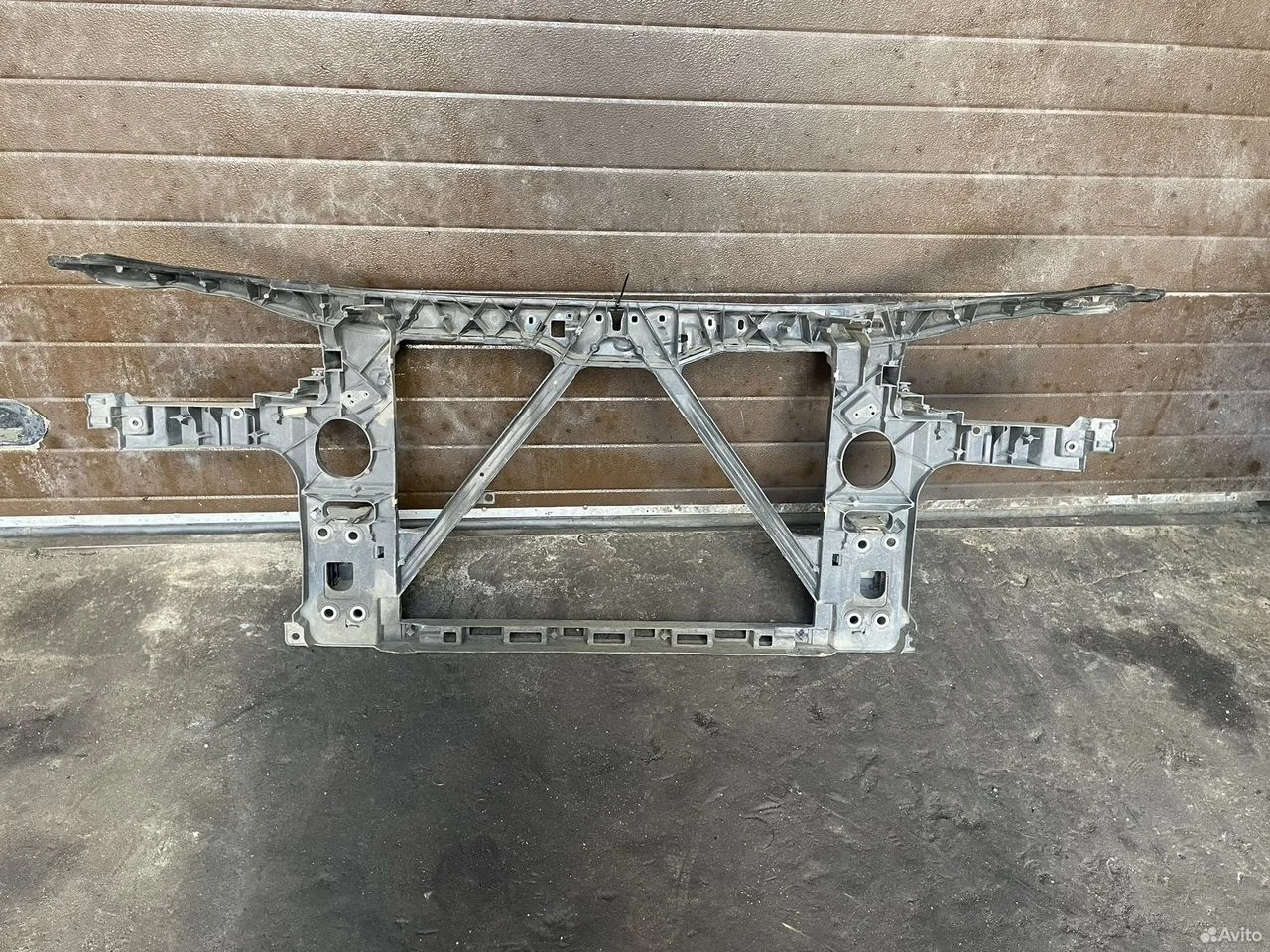 Передняя панель телевизор audi q7 4l0805594a