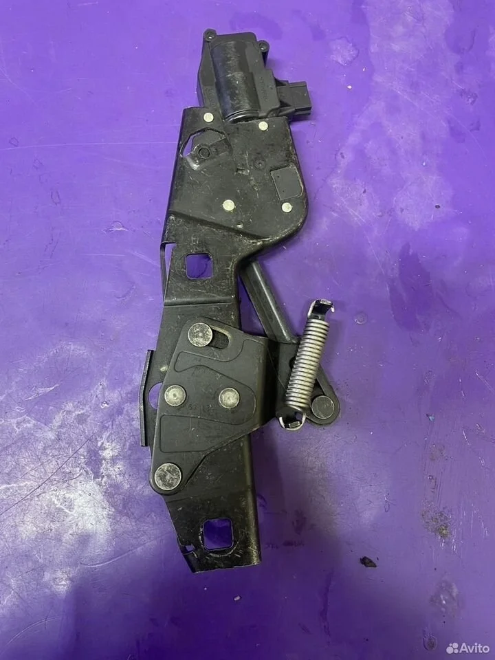 Доводчик багажника rr sport 320 fqq500090