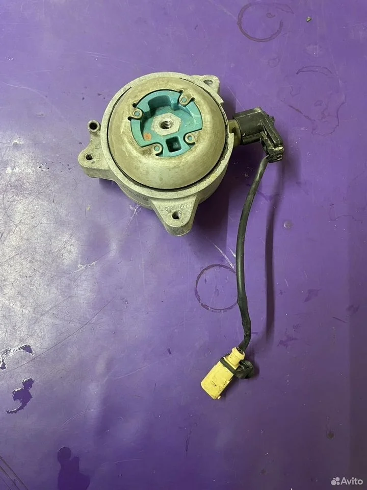 Подушка акпп левая audi a8 s8 d4 4h