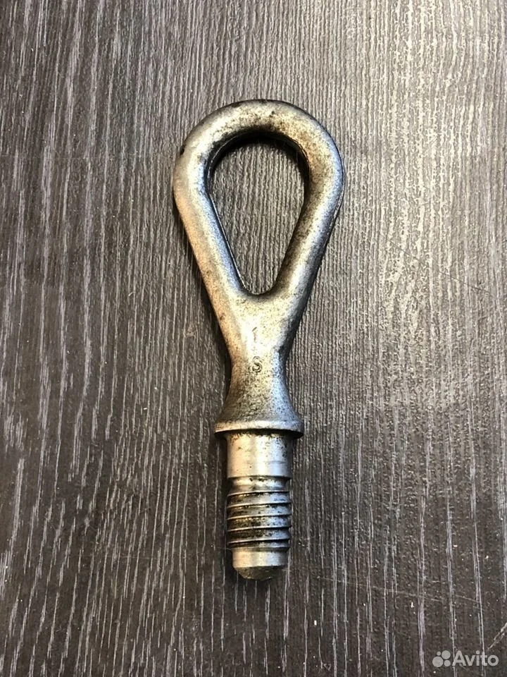 Крюк буксировочный vag 8e0805616d