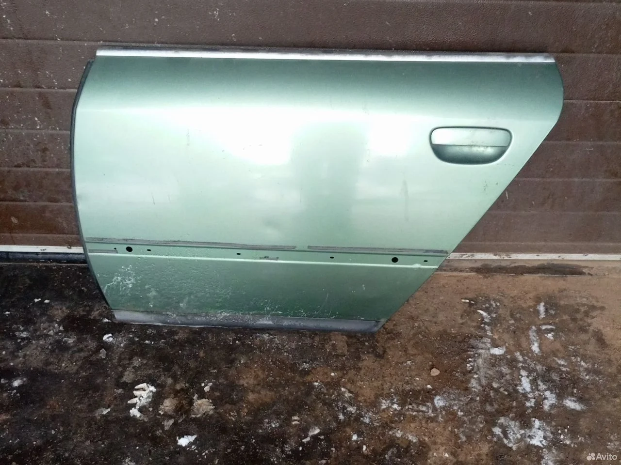 Дверь задняя левая audi a6 c5 4b0833051