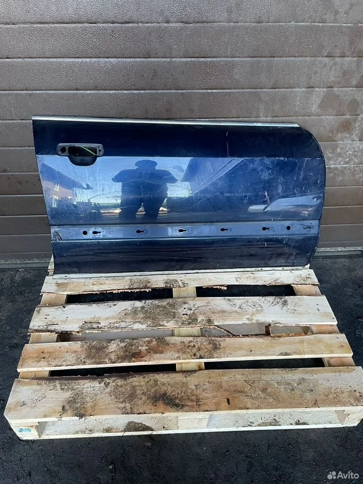 Дверь передняя правая audi a8 d2 4d0831052e