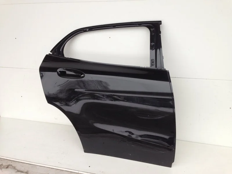 Дверь Mercedes-Benz GLA-klasse 2013-2017 A1567300205 X156, задняя правая