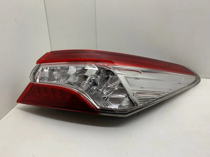 Фонарь внешний Toyota Camry 2017-2020 8155033690 XV70, задний правый
