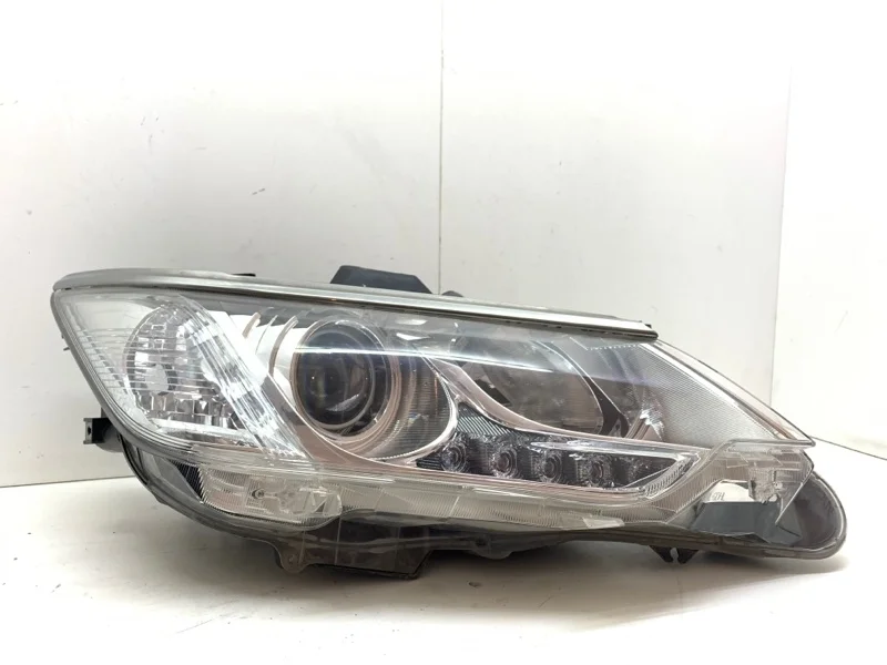 Фара Toyota Camry 2014-2018 8114533800 XV50, передняя правая