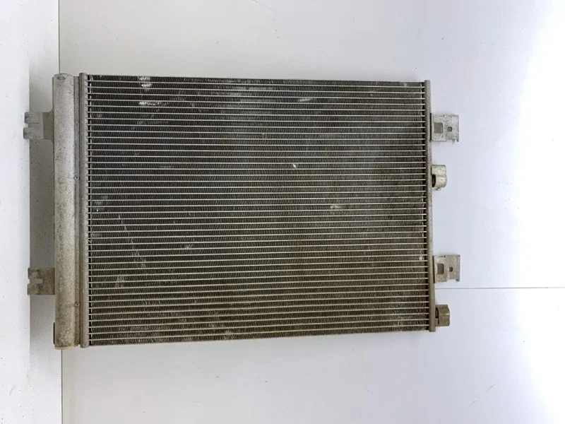 Радиатор кондиционера Renault Duster 2010-2015 921007794R 1, передний