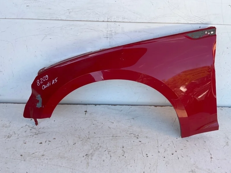 Крыло Audi A5 2016-2020 8W6821105B F5, переднее левое