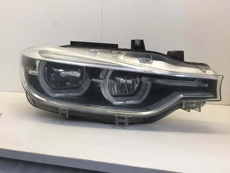 Фара BMW 3 series 2015-2020 63117419634 F30/F31, передняя правая