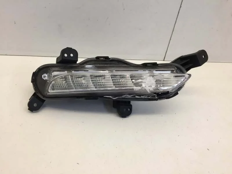 Дневной ходовой огонь Kia Rio 2017-2022 92208H0100 4, передний правый