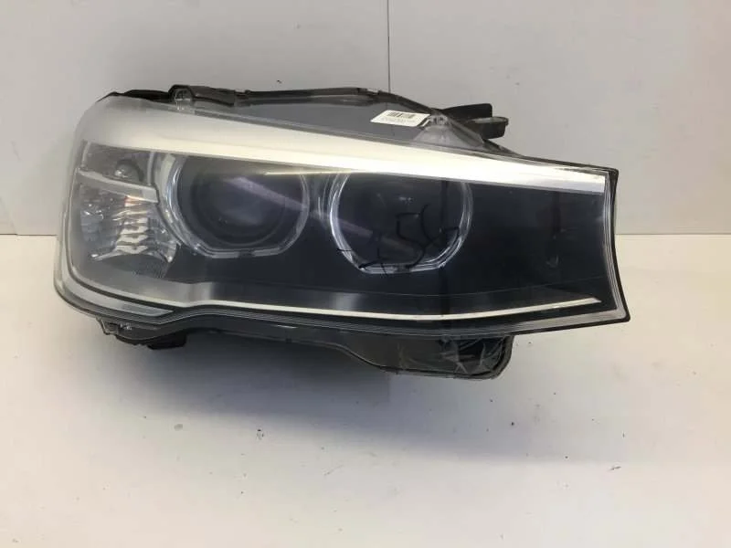 Фара BMW X3 2010-2017 63117401132 F25, передняя правая