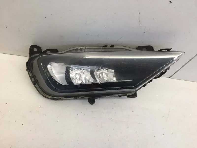 Фара противотуманная Volvo XC90 2014-2019 31395866 2, передняя правая