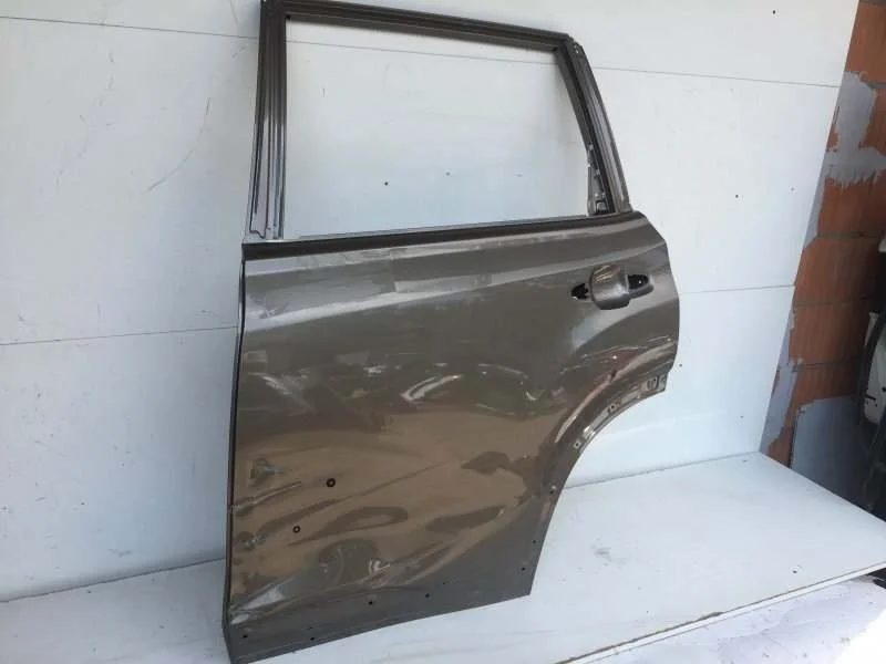 Дверь Subaru Forester 2018-2021 60409SC0119P 5, задняя левая