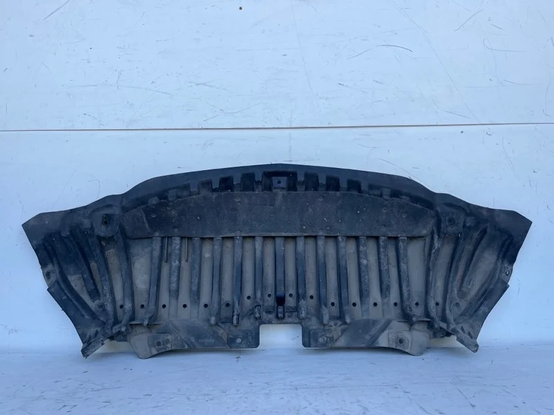 Защита двигателя Mercedes-Benz C-klasse 2014-2021 A2055200100 W205, передняя