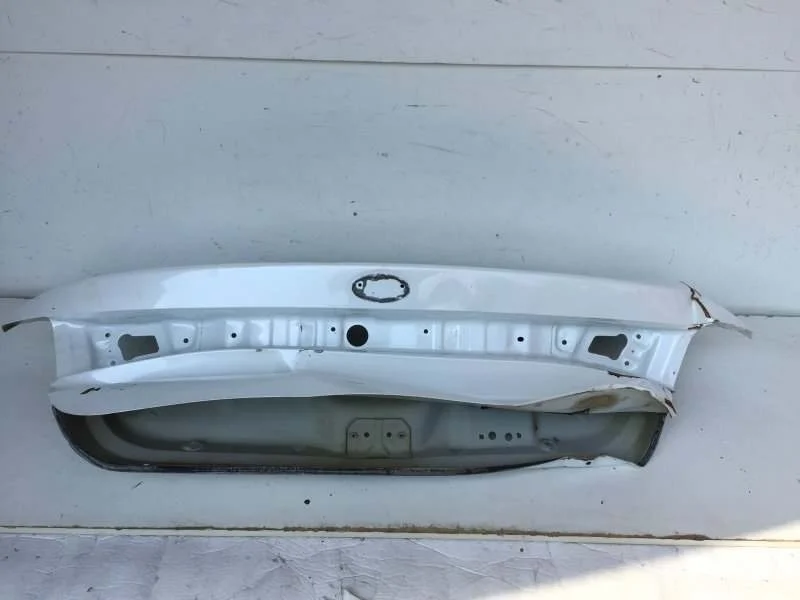 Крышка багажника Kia K5 2019-2021 69200L2000 3, задняя
