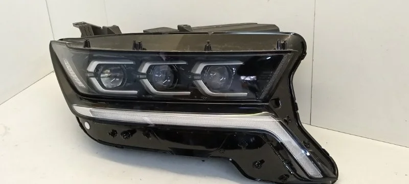 Фара Kia Sorento 2020-2022 92102P2120 4, передняя правая