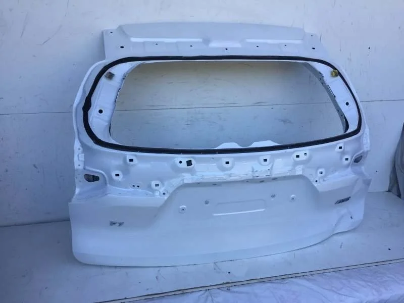 Дверь багажника Haval F7 2019-2023 6301119XKQ04AD 1, задняя