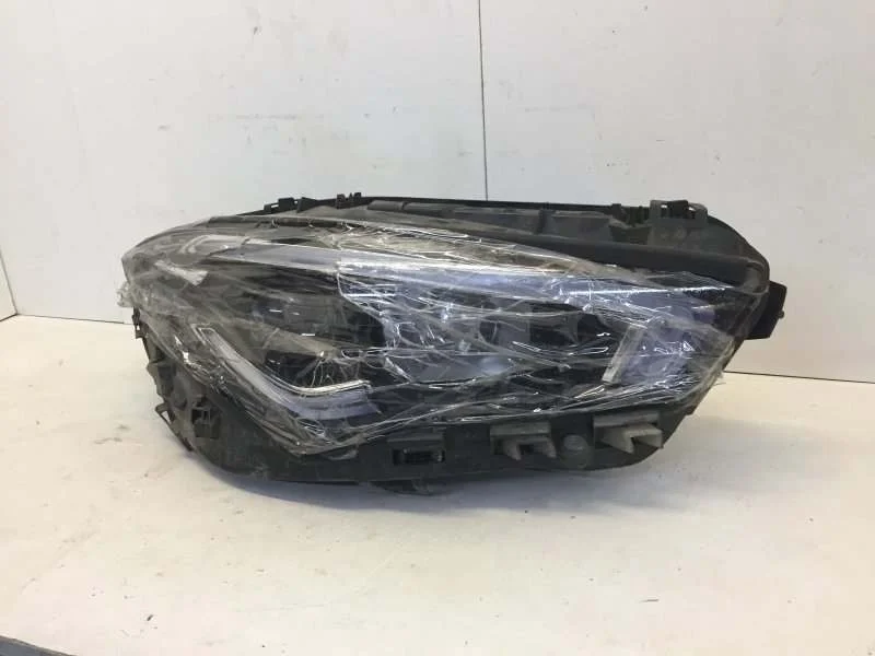 Фара Mercedes-Benz CLA-klasse 2019-2023 A1189064000 C118, передняя правая