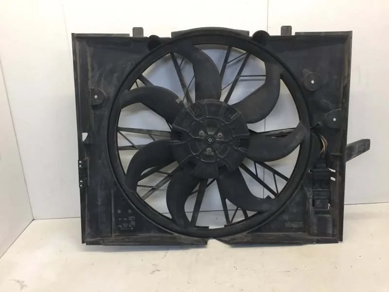 Вентилятор охлаждения BMW 7 series 2001-2008 17427524881 E65, передний