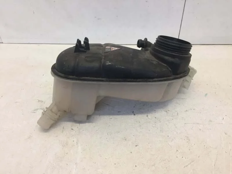 Бачок расширительный Mercedes-Benz GLA-klasse 2013-2020 A2465000049 X156, передний