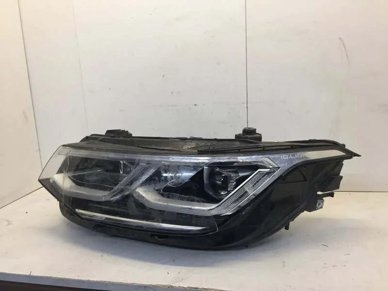 Фара Volkswagen Tiguan 2016-2023 5NB941081C 2, передняя левая