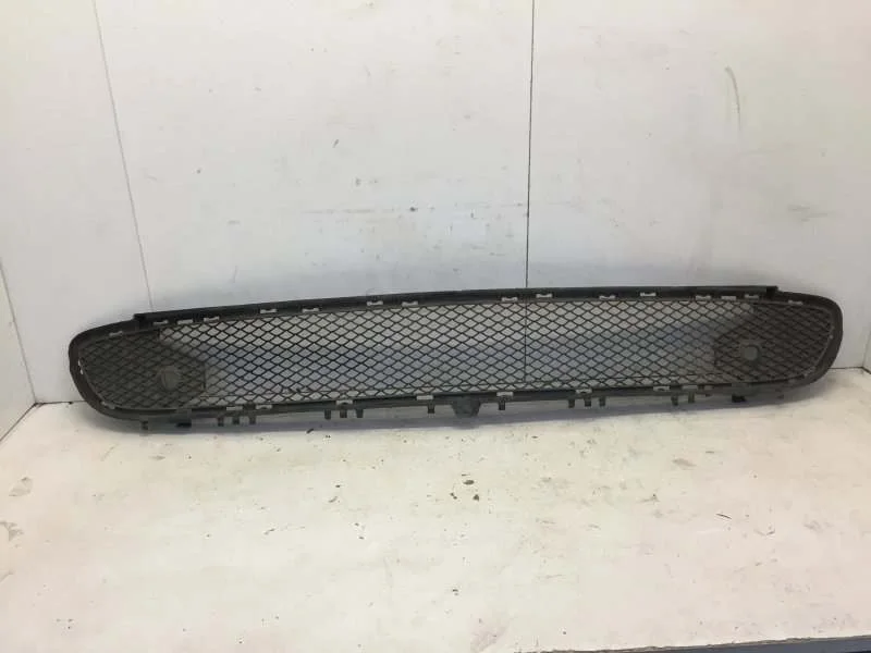 Решётка бампера Mercedes-Benz GLA-klasse 2013-2020 A1568853122 X156, передняя