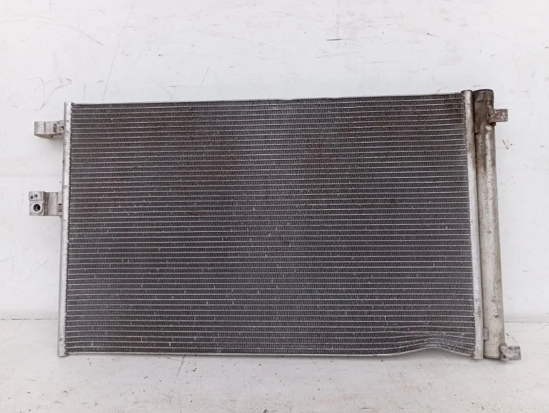 Радиатор кондиционера BMW X3 2017-2023 64539389411 G01, передний