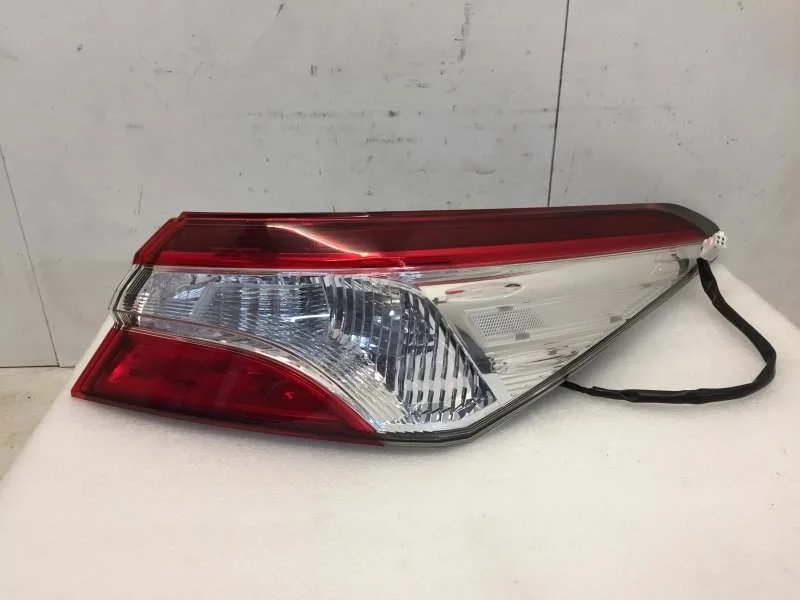 Фонарь Toyota Camry 2017-2021 8155033690 XV70, задний