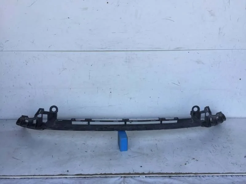 Кронштейн бампера Mercedes-Benz E-klasse 2016-2023 A2138852500 W213, передний