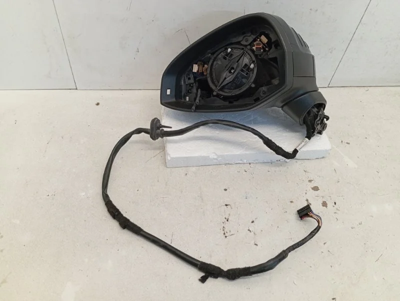 Зеркало боковое Audi A4 2015-2023 8W1857409T9B9 B9, левое