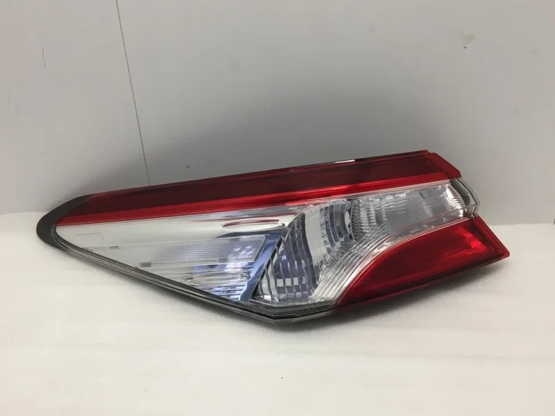 Фонарь Toyota Camry 2017-2024 8156033690 XV70, задний левый