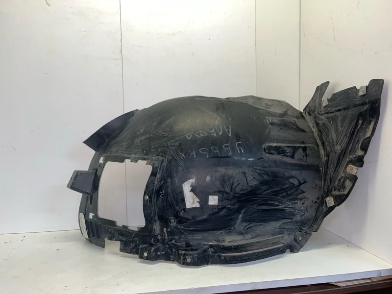 Подкрылок Mercedes-Benz GLE-klasse 2015-2018 A1668802905 W166, передний правый