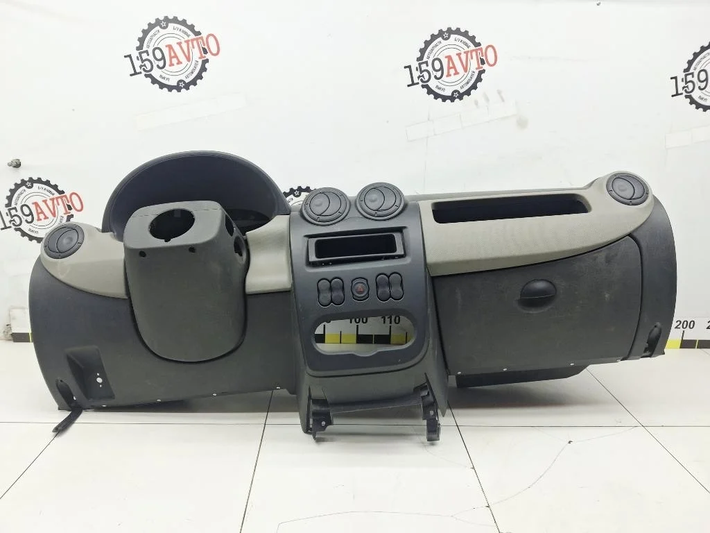 Торпедо Renault Sandero 1 2014 BS