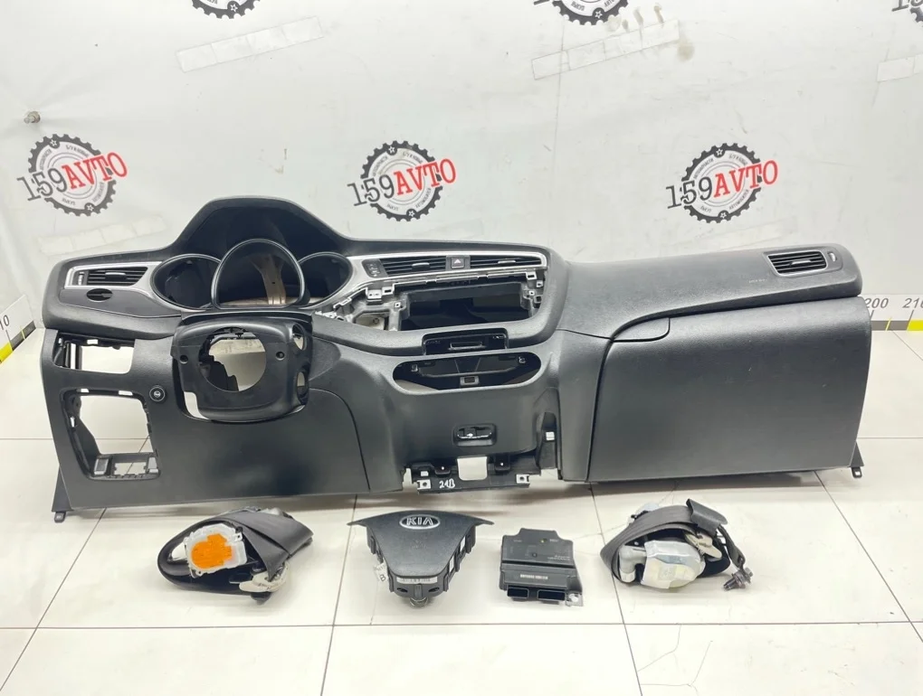 Торпедо Kia Ceed 2 2015 JD