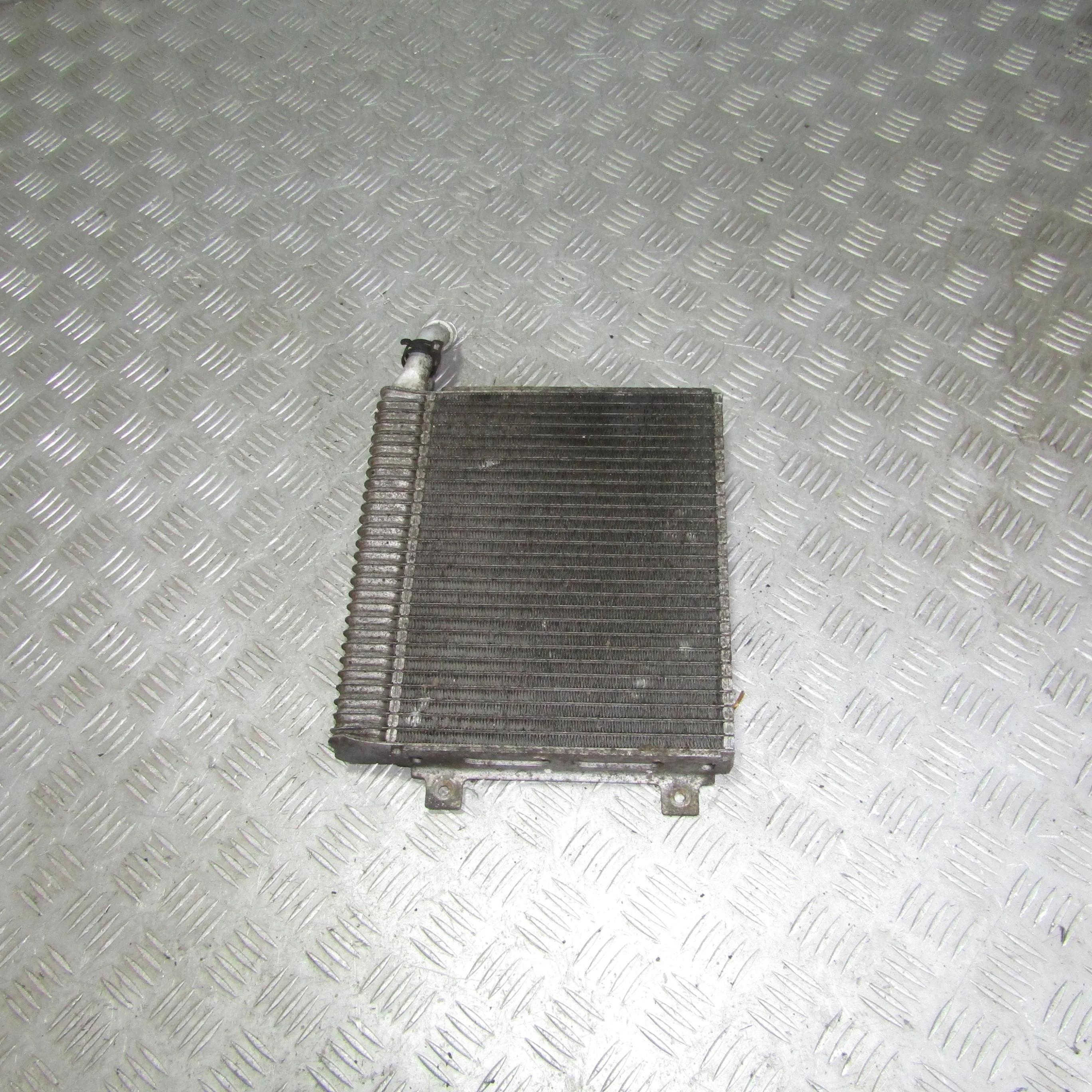 Радиатор дополнительный правый JAGUAR XF I (2007—