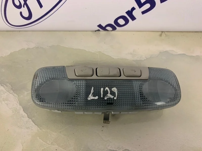 Плафон освещения салонный Ford Focus 2 2010 1528640 CB4 1.6 (SIDA), передний