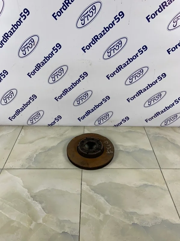 Тормозной диск Ford Focus 3 2011 1734696 CB8 1.6 (PNDA)