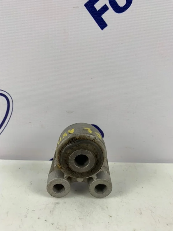 Кронштейн АКПП (Серьга) Ford Focus 2 2005-2011 1370378 CB4 1.6-2.0