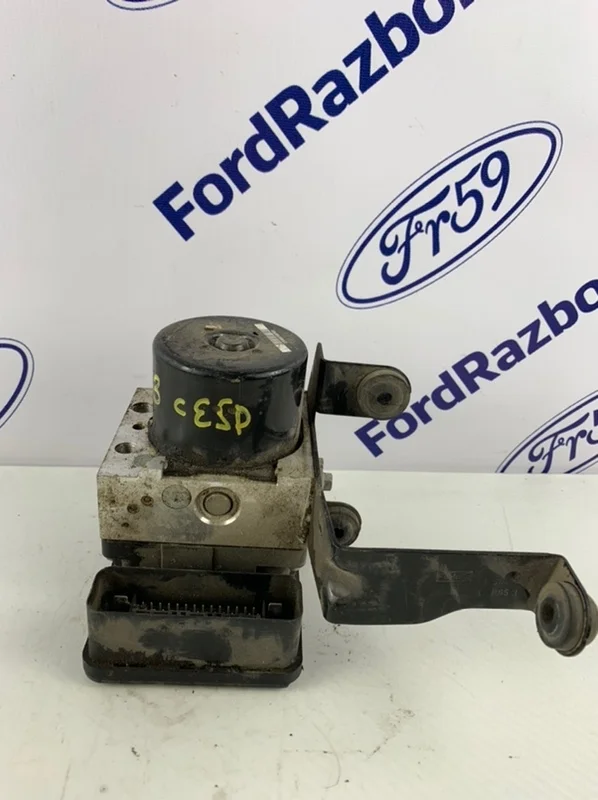 Блок ABS Ford Focus 3 2011-2019 1847182 CB8