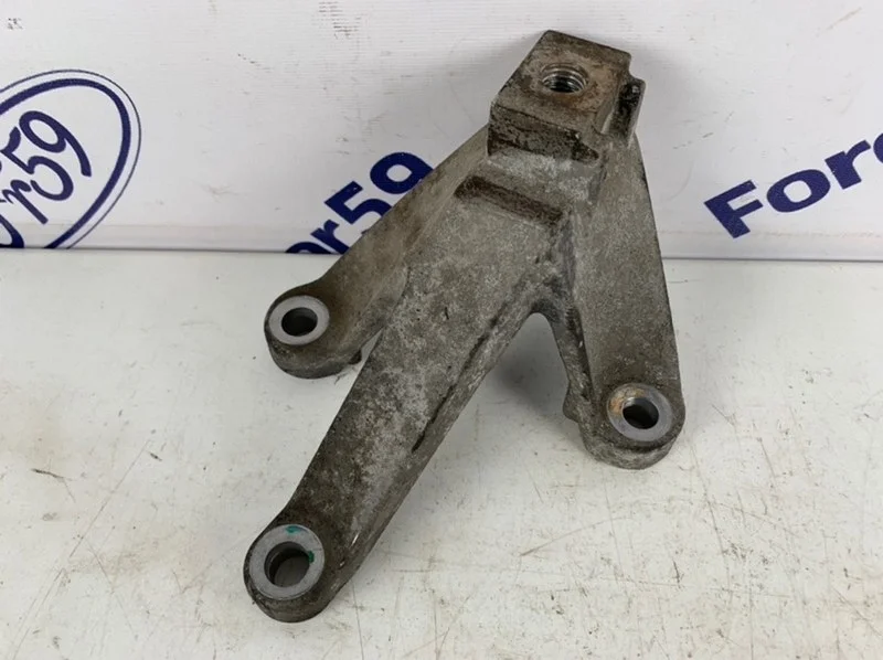 Кронштейн МКПП (Тринога) Ford Focus 2 2009 1326812 CB4 1.6 (SHDA)