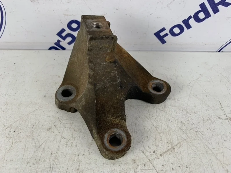 Кронштейн АКПП (Тринога) Ford Focus 2 2006 1326813 CB4 1.6 (HWDA)