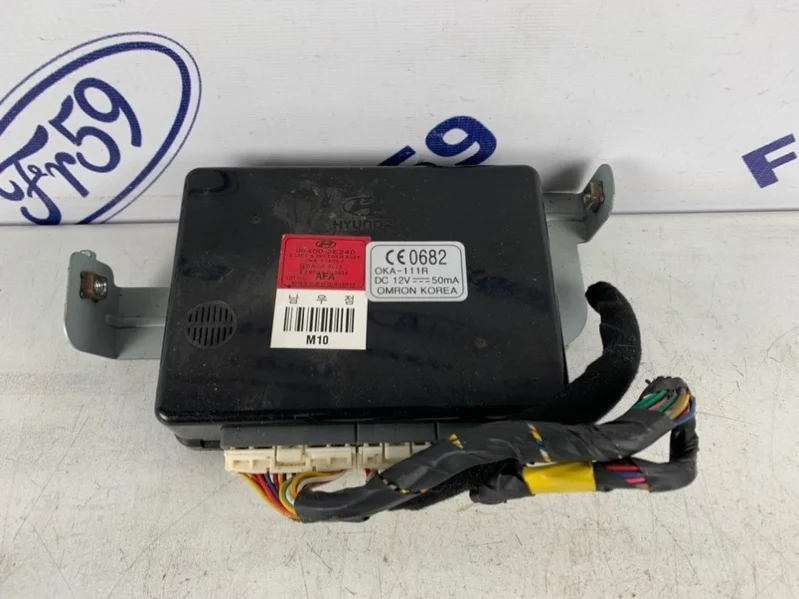 Блок управления центральным замком Hyundai Tucson 2005 954002E240 JM 2.0 TDCI